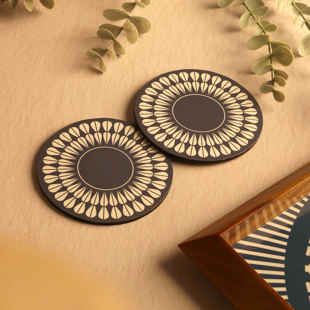 Set of 4 Blue Petal Wood Coasters for Table Protection by bambaiSe