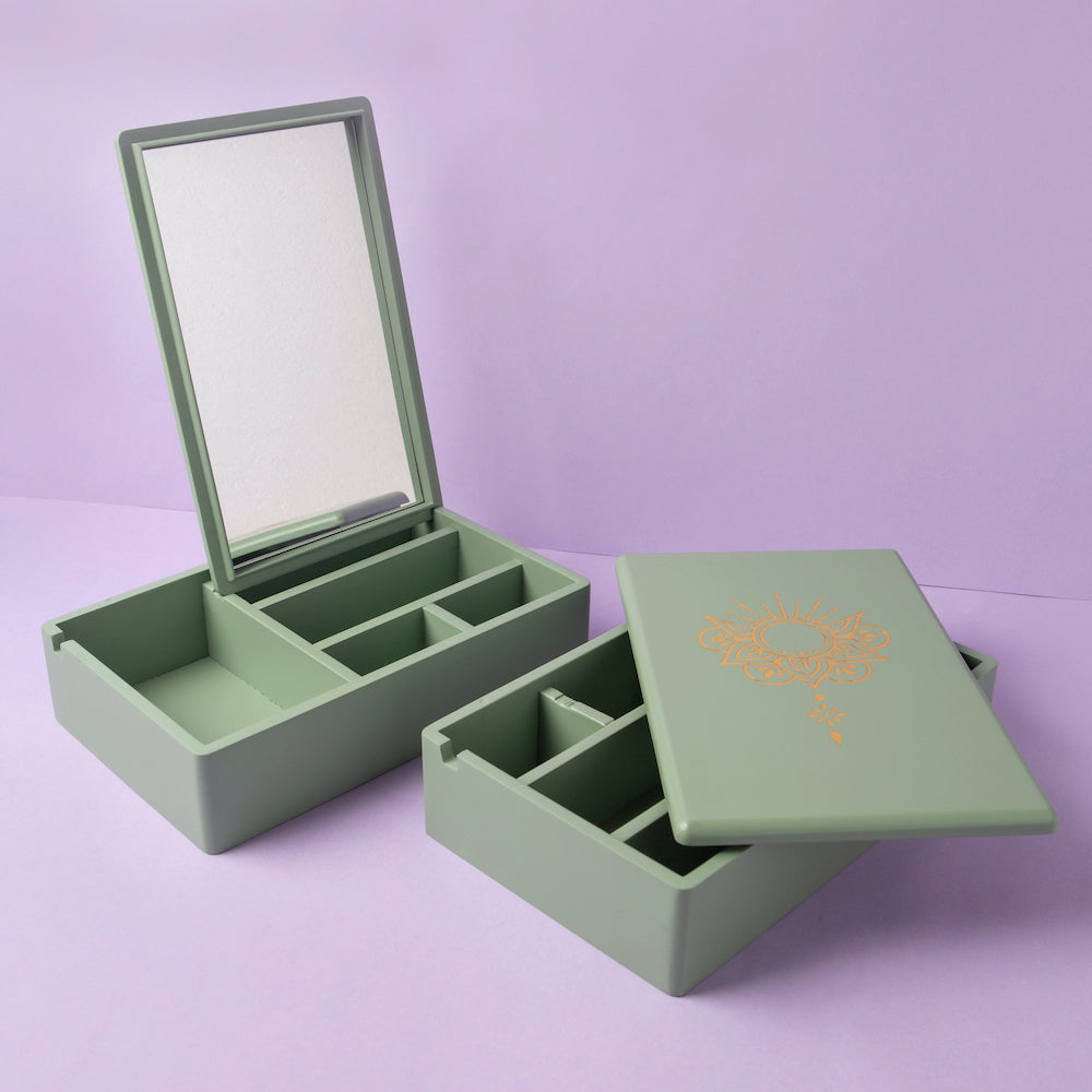 Pista Green Accessories Box